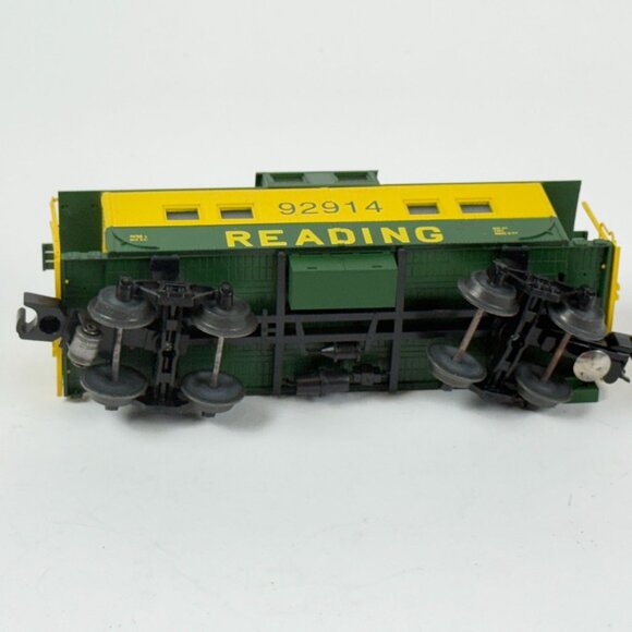 Reading Railroad 92914 O Gauge Caboose Model Train Green & Yellow - Picture 7 of 8